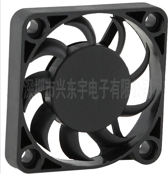 ◆安防設備散熱風扇◆我的特點，一覽眾山小！?